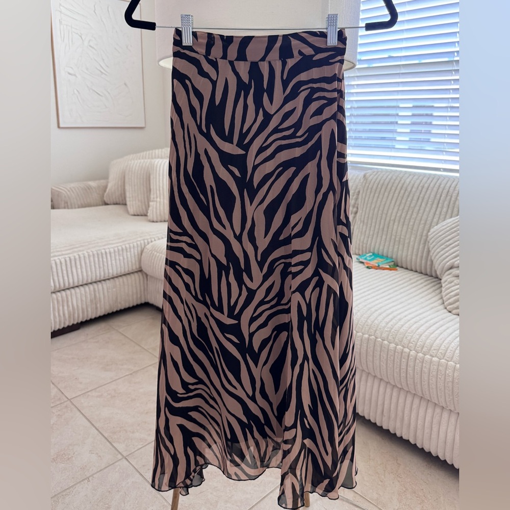 Elegant Zebra Pattern Maxi Skirt